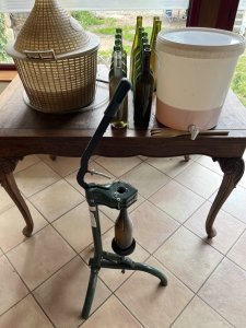 La préparation des vins et liqueurs maison suivi de la mise en bouteille